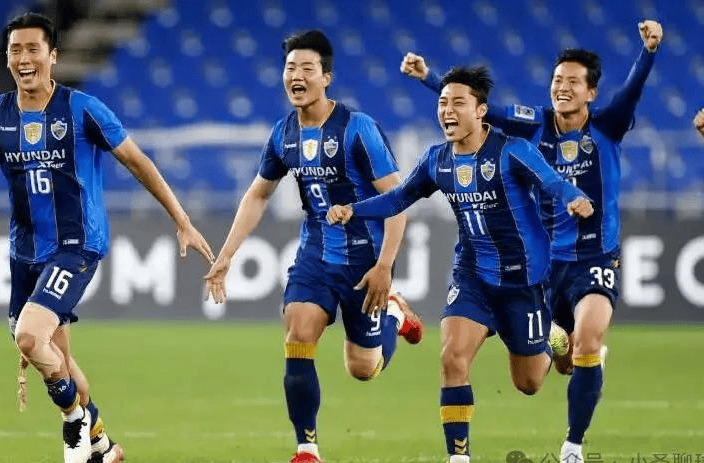 包含颁奖典礼！国内足球佳绩引人瞩目的词条